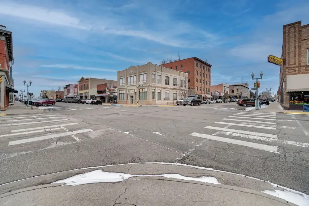 Vintage Downtown Laramie Apartment w/ Deck!