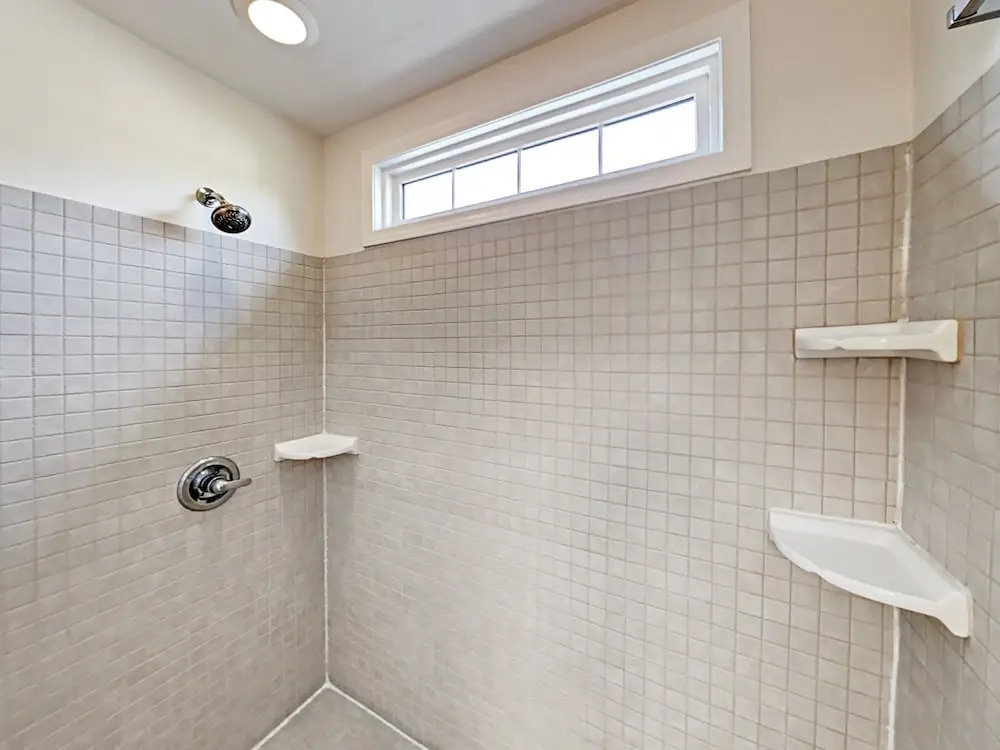 327 S Willow Drive Home 3 Bedrooms 3 Bathrooms Home