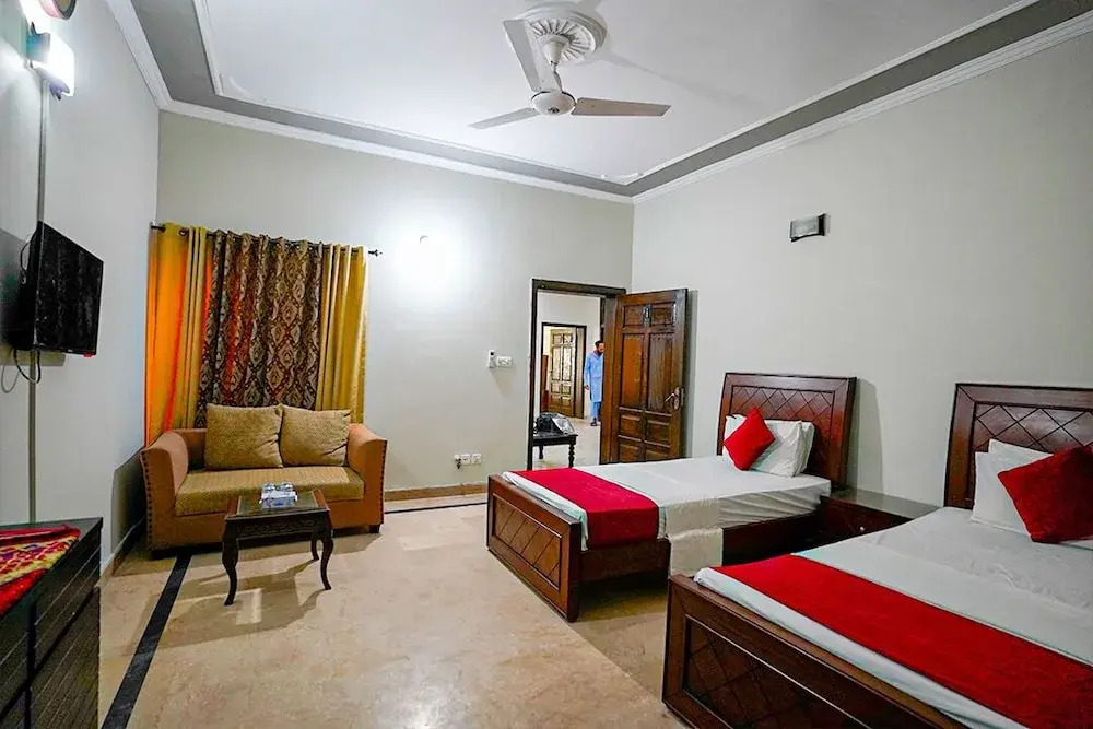 Capri Inn Guest House