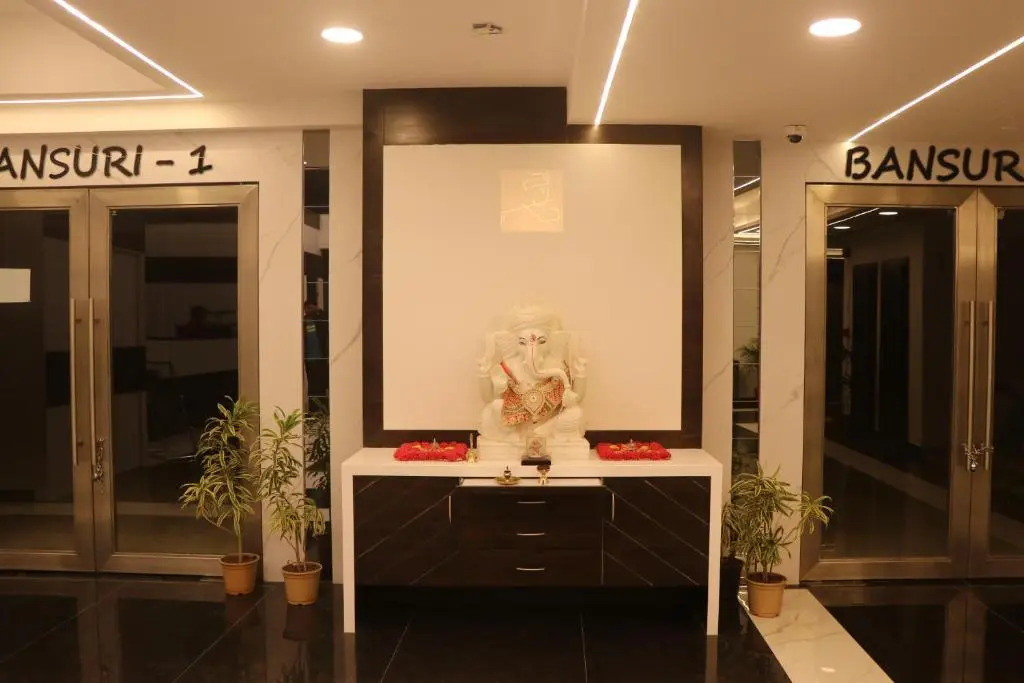 HOTEL KADAMB TREE