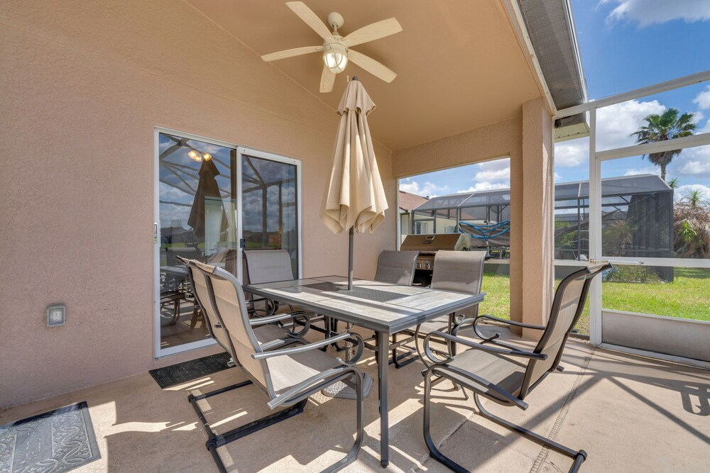 Family Fun! Modern Home w/ Pool ~ 8 Mi to Disney