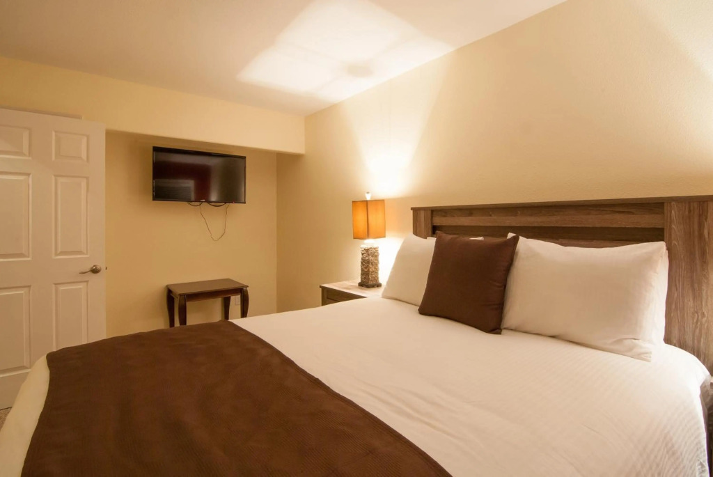 North Lake Lodges & Villas