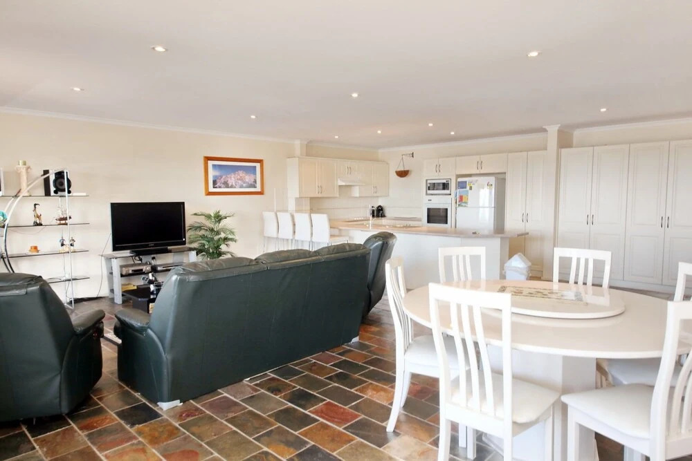 Nelson Towers, Unit 41/71 Victoria Parade