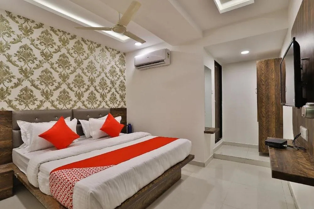 Hotel Pathik Villa-Ahmedabad