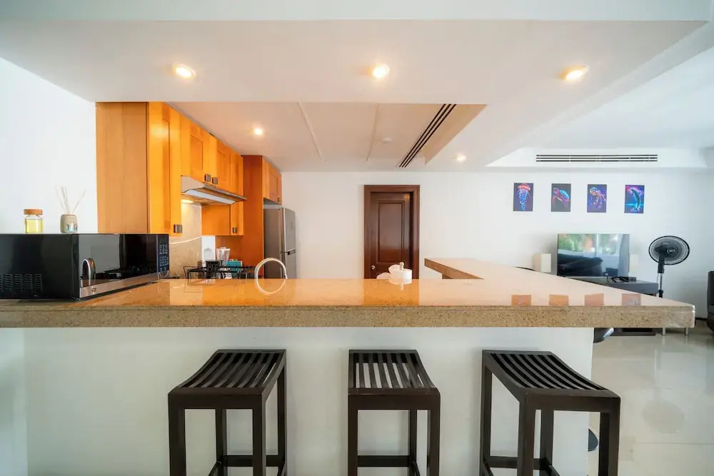 Modern 3 BR Condo in PDC - Muuyal 304