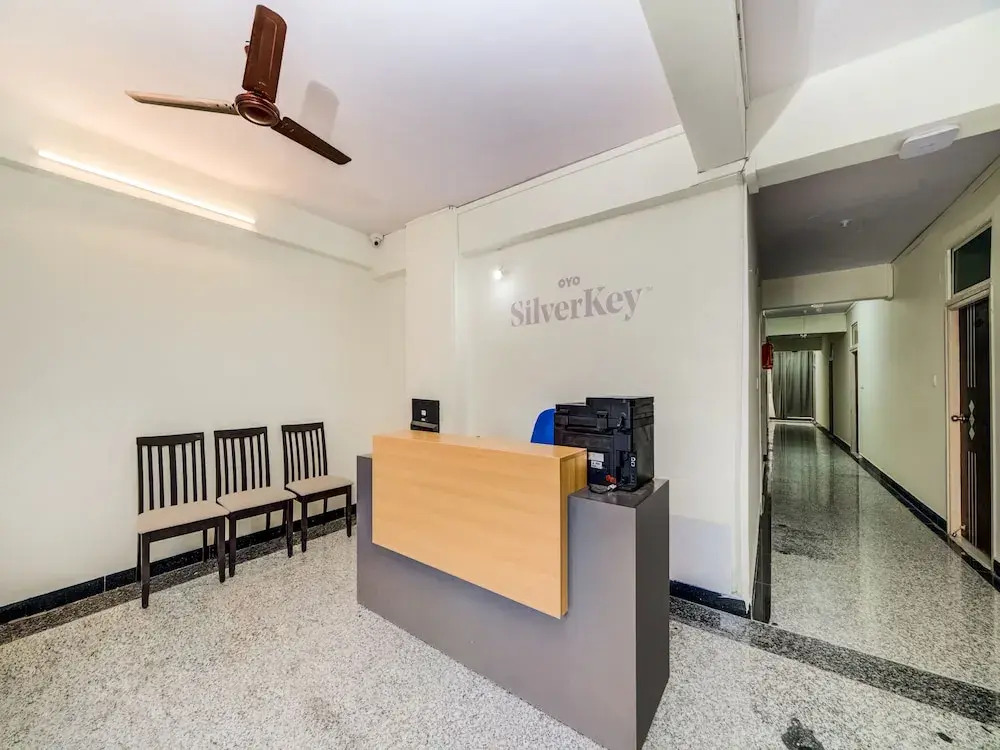 SilverKey Executive Stays 19907 Hafeezpet