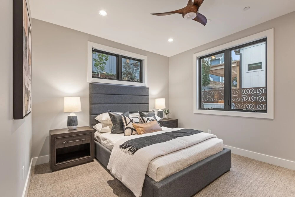 Norfolk Mountain Fantasy! 1121 5 Bedroom Home by RedAwning