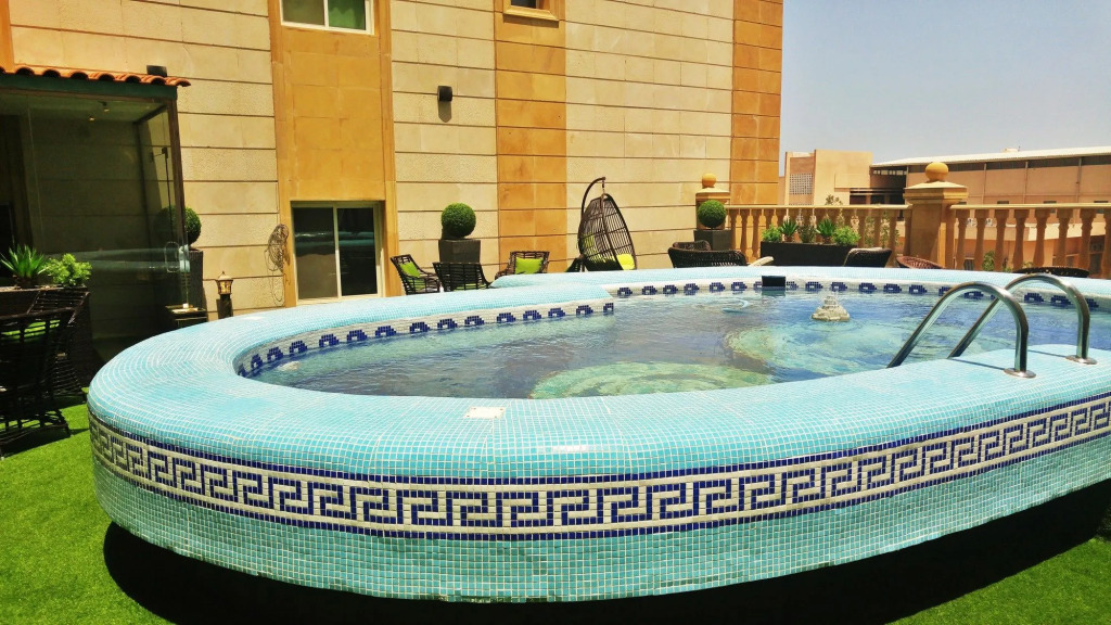 Verta Quraish Hotel