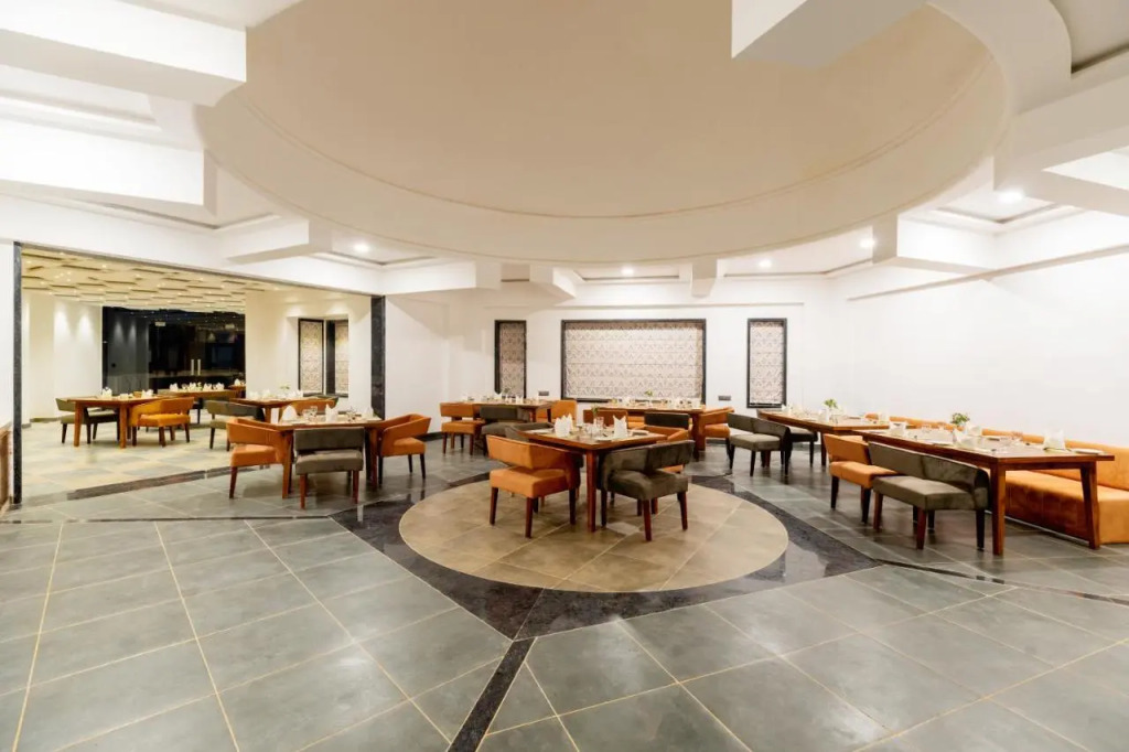 Traavista Aravali Mahal