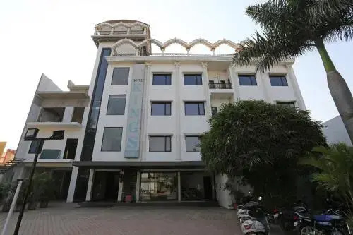 Hotel King's Fort by OYO Rooms
