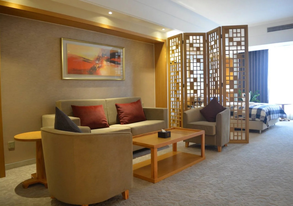 Eaself Hotel