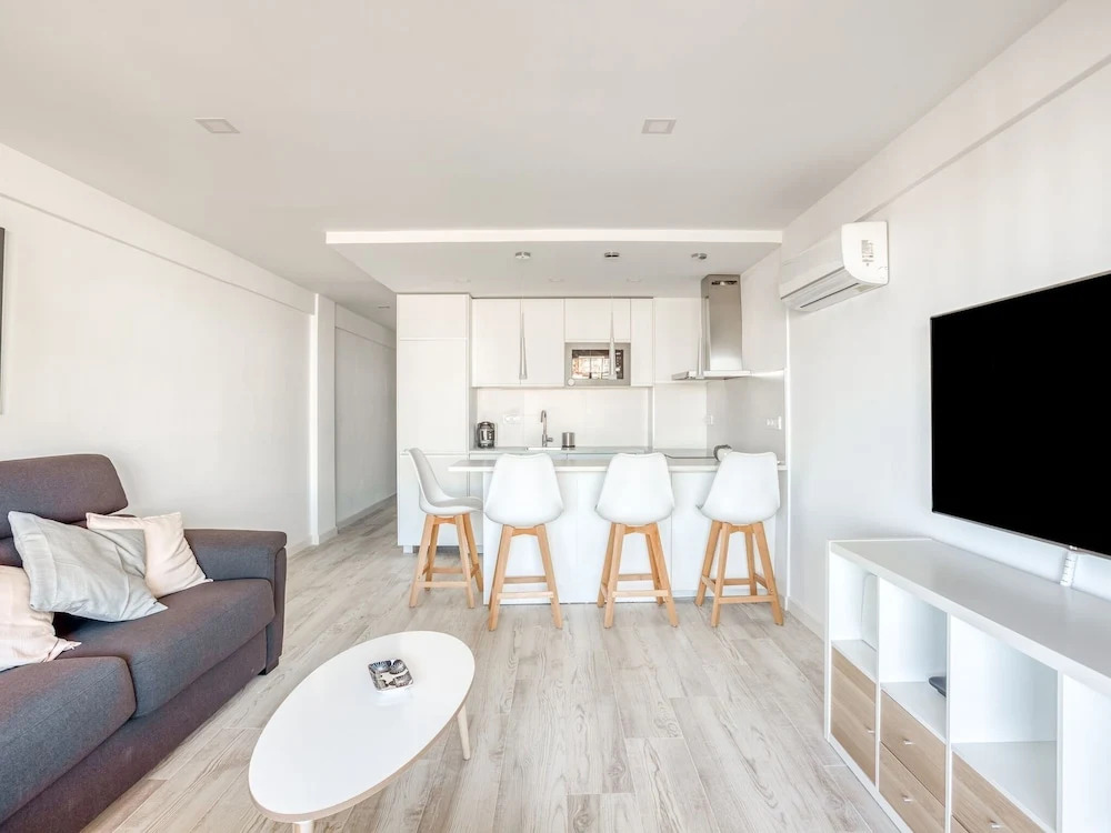 Modern Apartment in Torremolinos With Swimming Pool