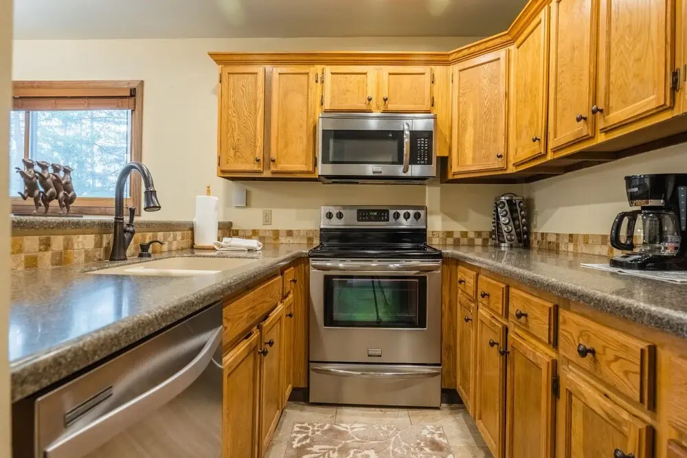 1100 Flying Dutchman 1 Bedroom Condo by RedAwning
