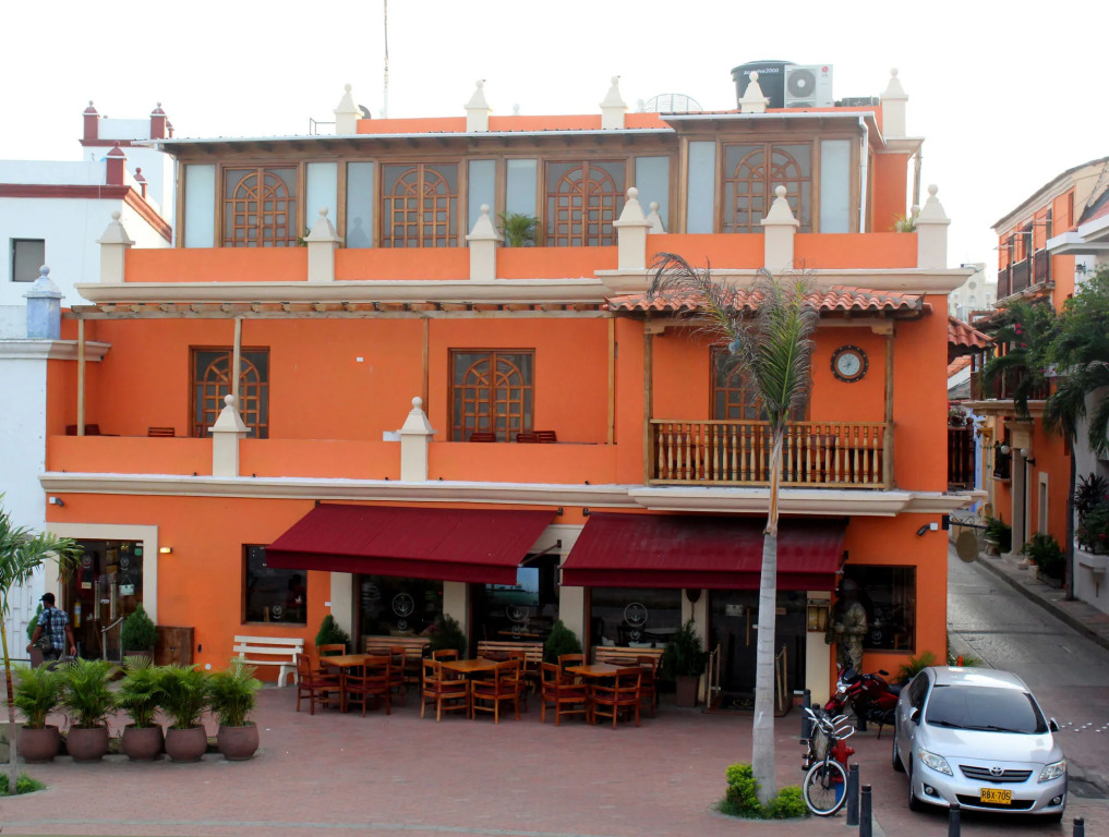 Nautilus Plaza Hotel