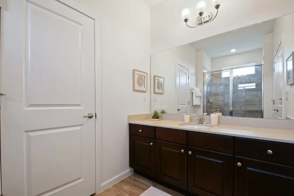 ACO PREMIUM – 6 bd with pool (1736)