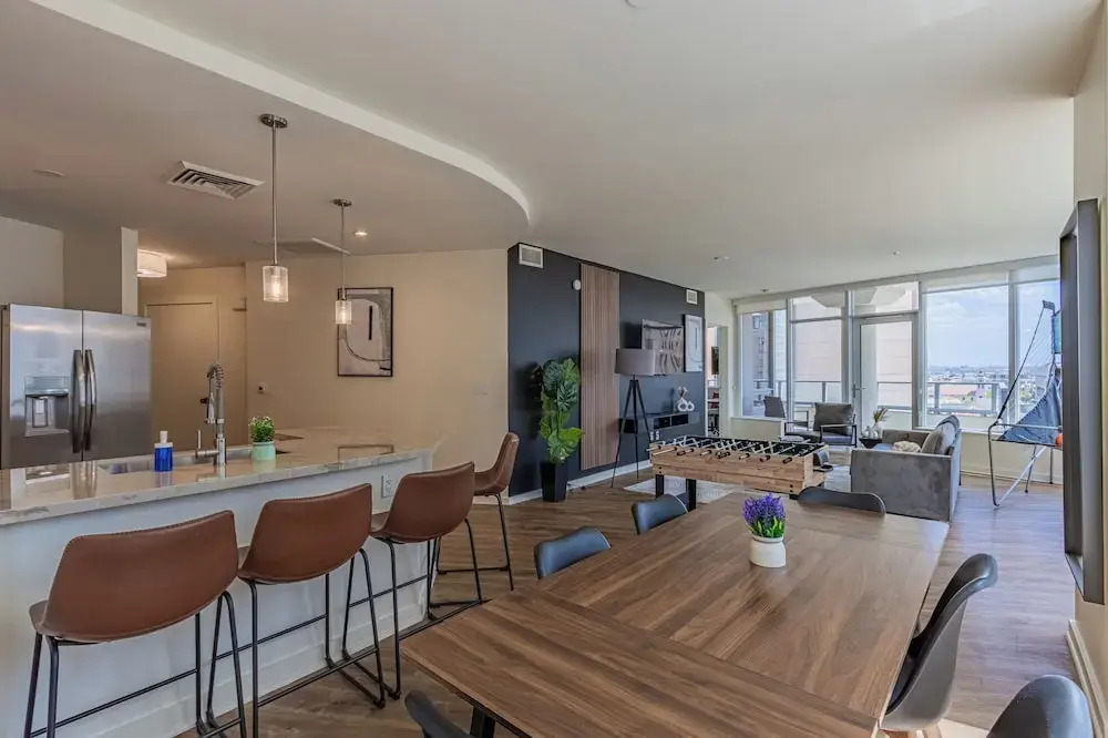 ROVE LIVING/KL - 44 Monroe