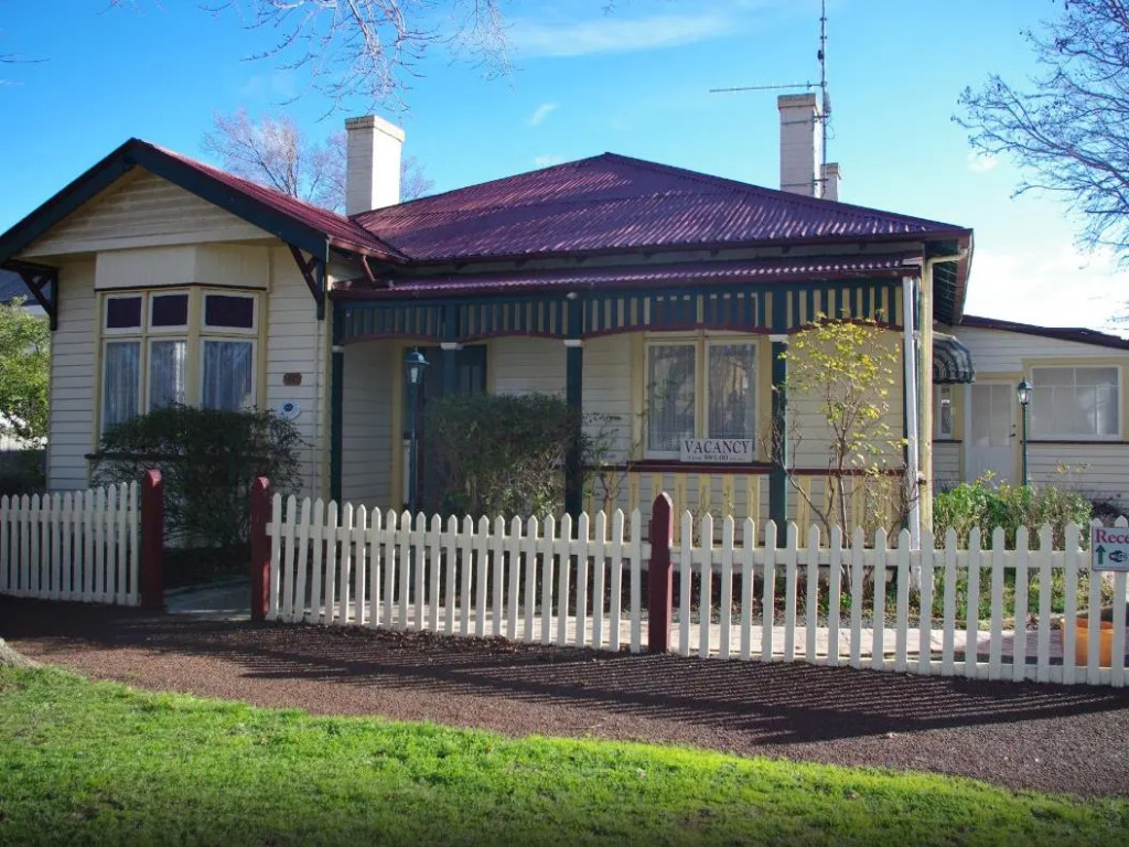 Colonial Cottages of Ross
