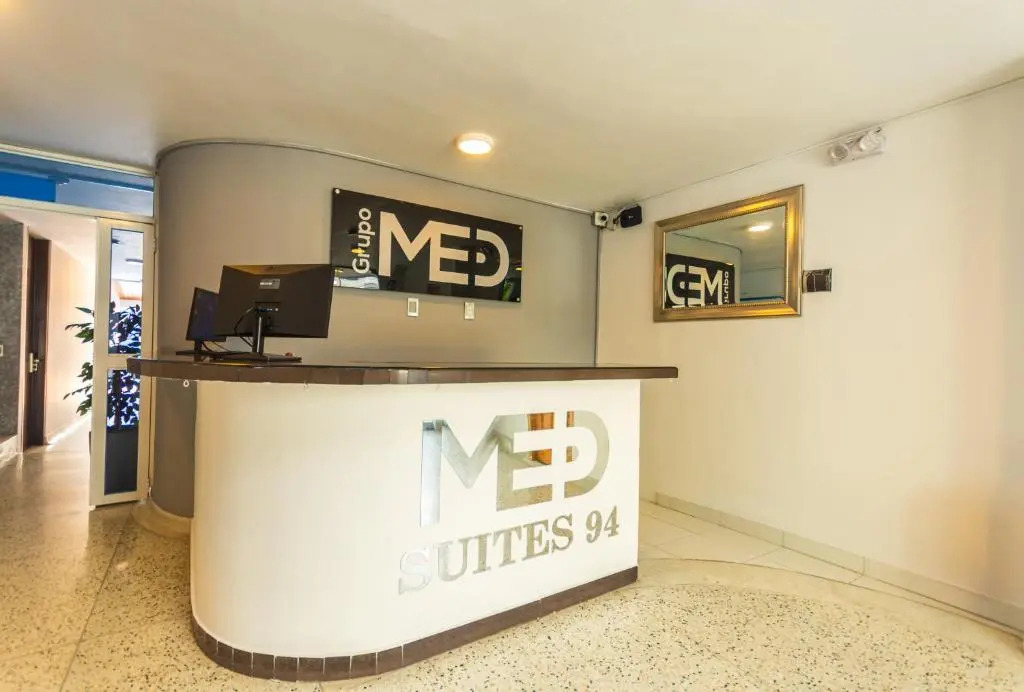 Hotel Med Suites 94