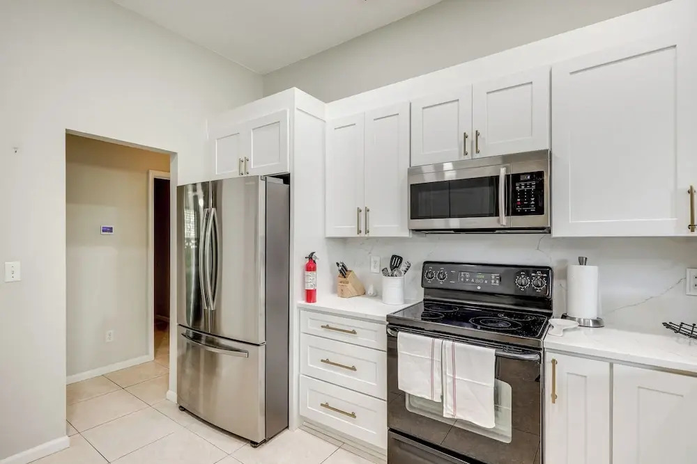 Jacksonville Family Home: Near Shopping & Dining!