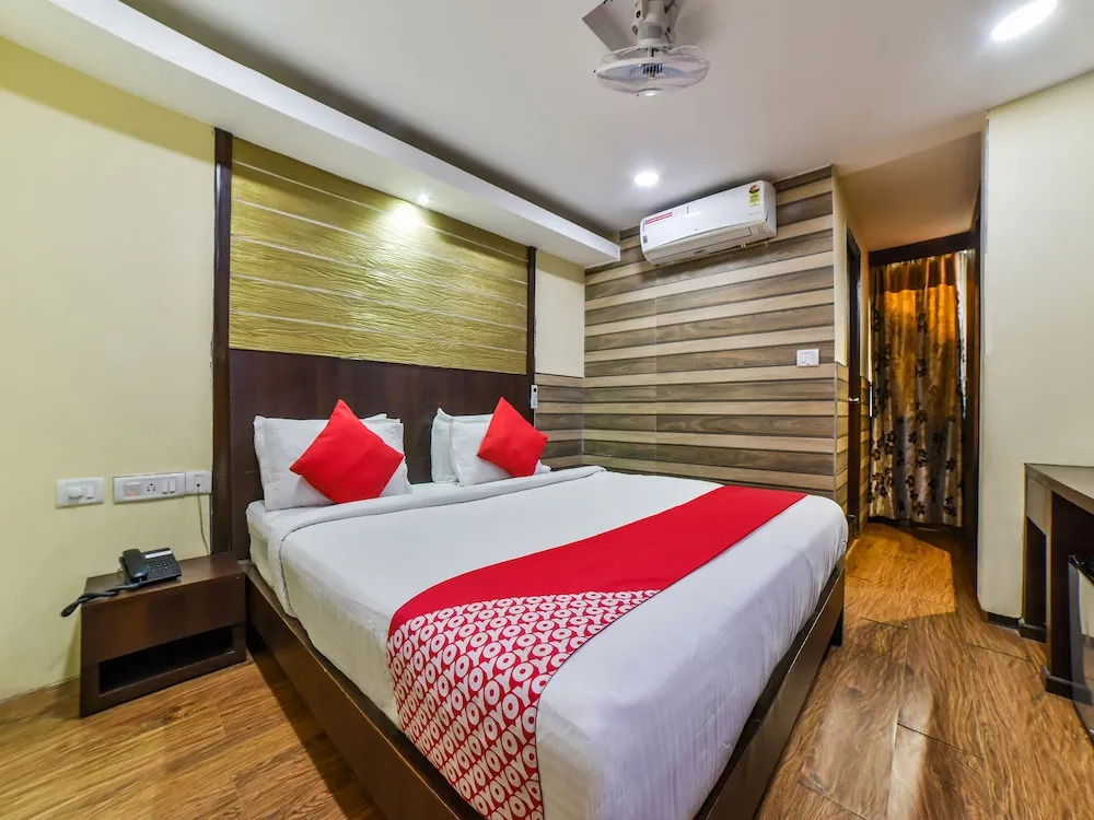 OYO 4668 Hotel Ocean Residency