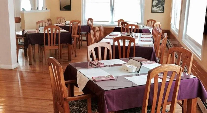 Lauries Inn