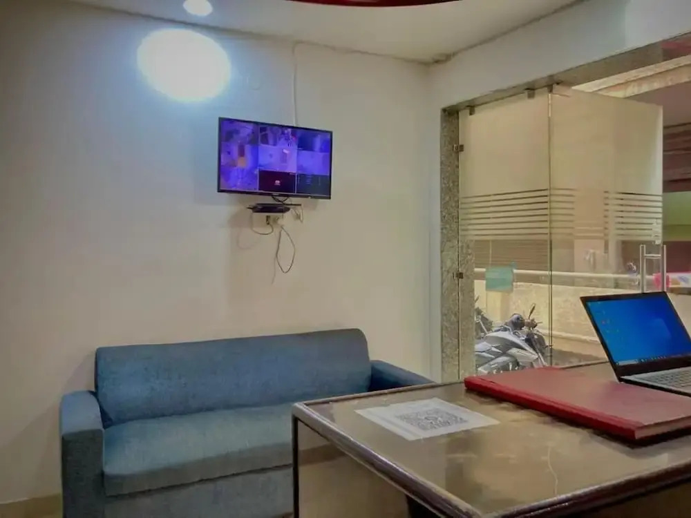 Diamond Star Hotel