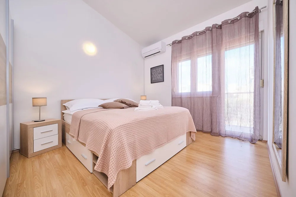 Apartment Mark by Litto