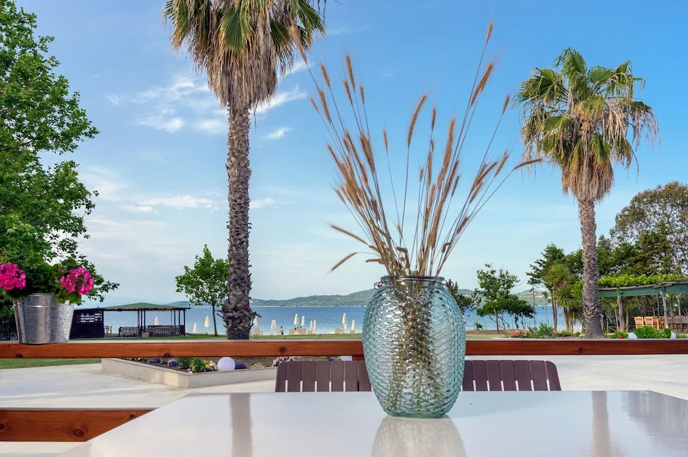 Komitsa Luxury Apartments