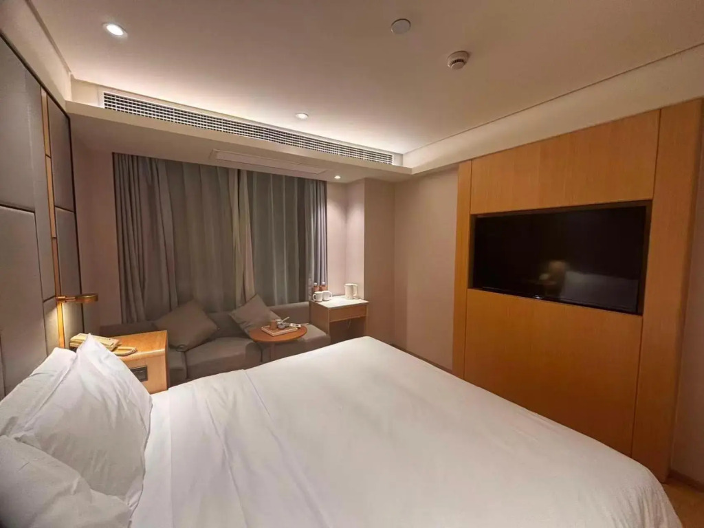 JI Hotel Shanghai Hongqiao Airport Qixin Road