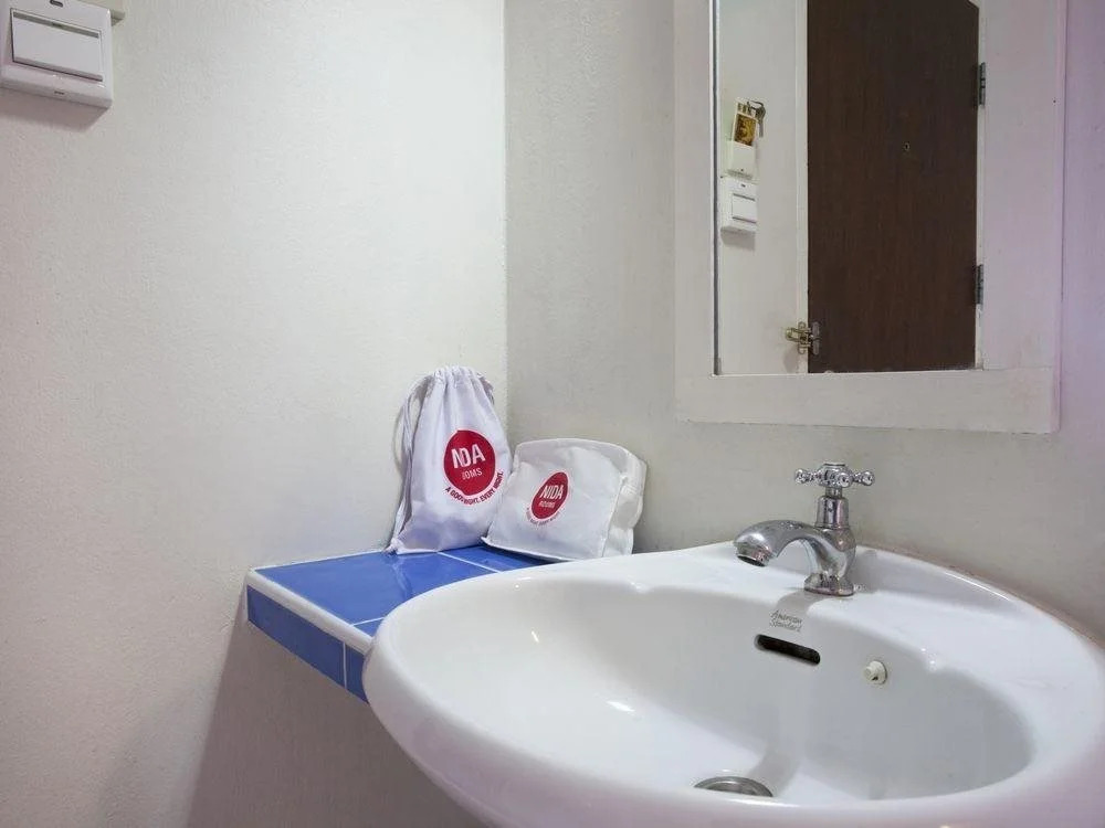 NIDA Rooms Talat Yot Night Market