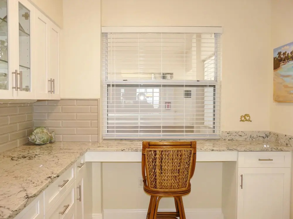 Beachfront Condo With Huge Views/pools/tennis/grills