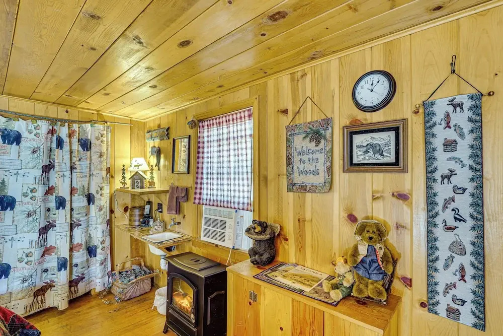 Historic Keystone Cabin Near Mount Rushmore!