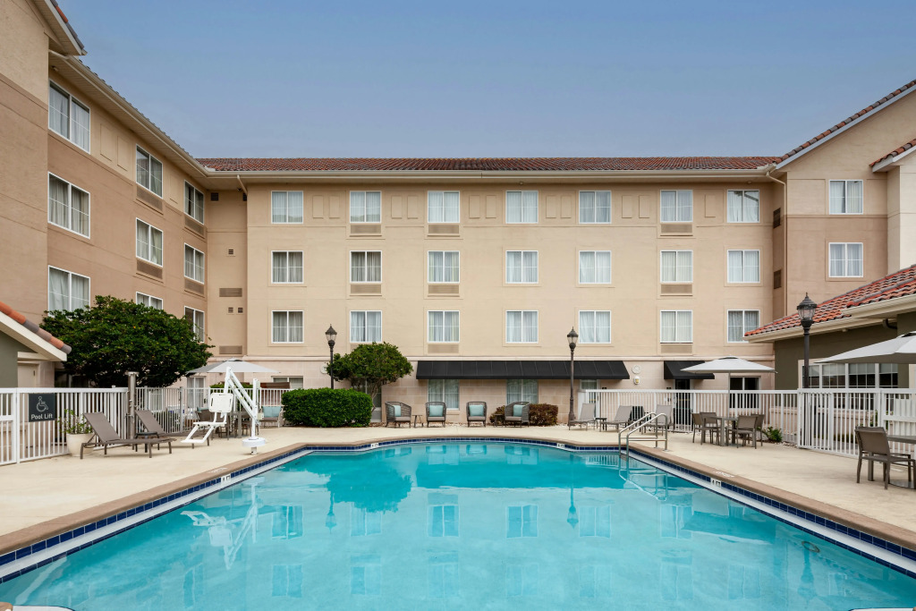 Homewood Suites by Hilton Jacksonville-South/St. Johns Ctr