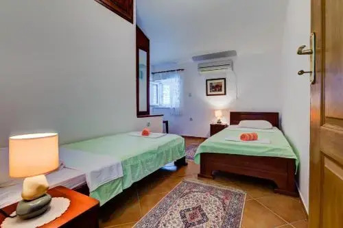 Sea Line Apartments