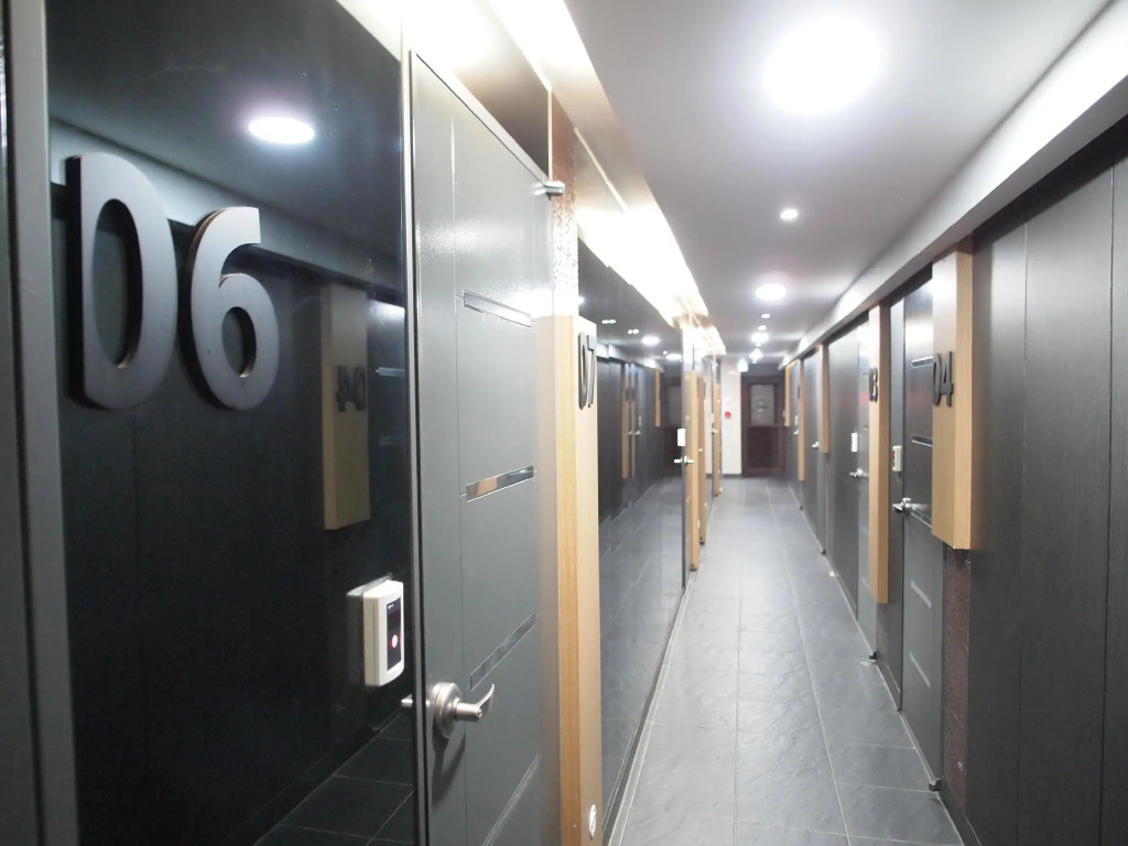 Hostel J Stay