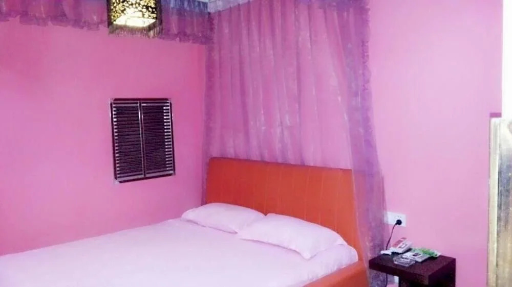 Aike 100 Chain Hotel Time of Love Theme Hotel