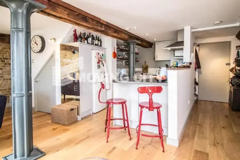 Stunning 2-bed Converted Warehouse - Sleeps 4