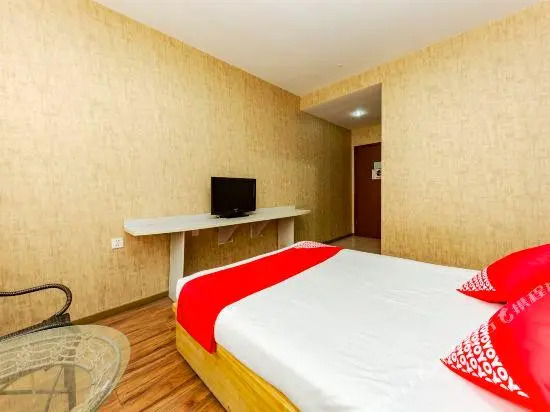 OYO Love Guest Hotel