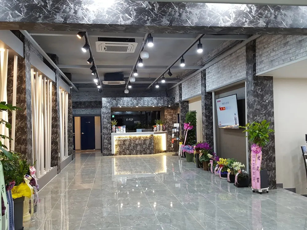 K-Pop Hotel