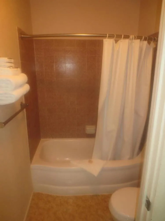 Downtowner Inn