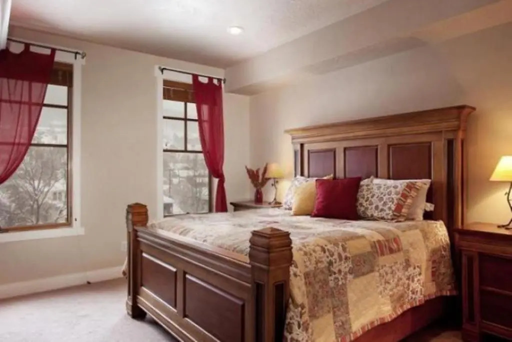 Town Point Condos by Lespri Property Management
