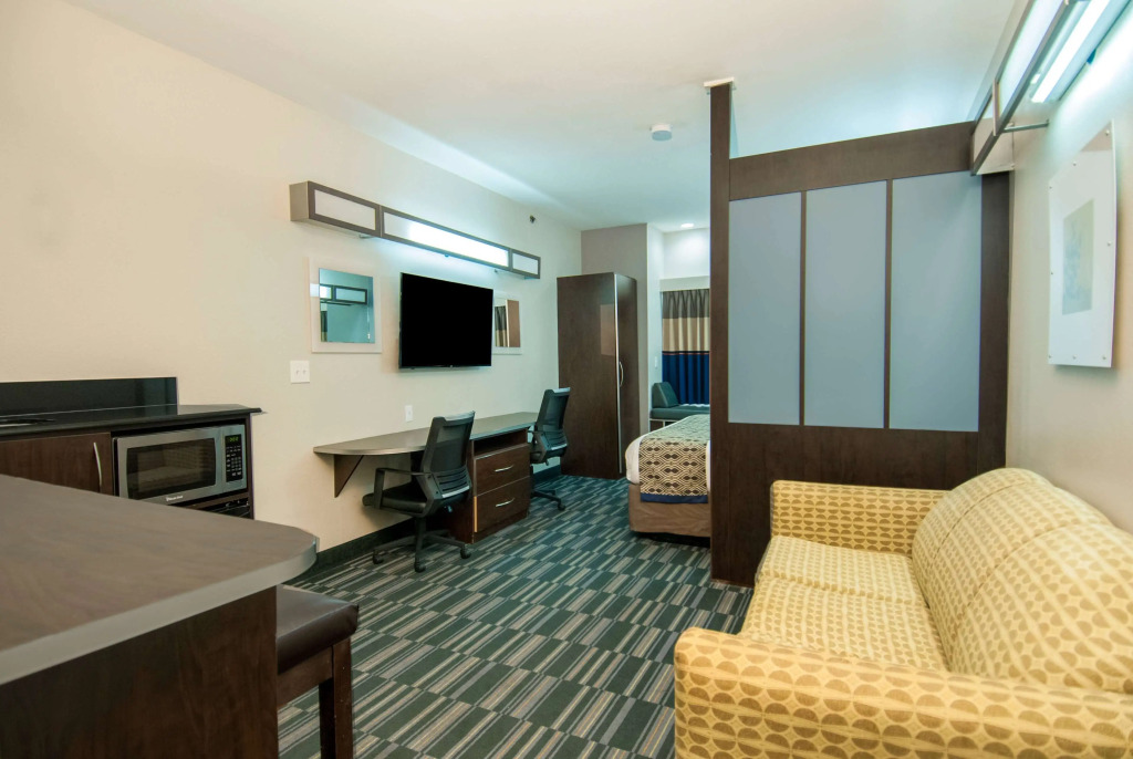 Microtel Inn and Suites Lafayette