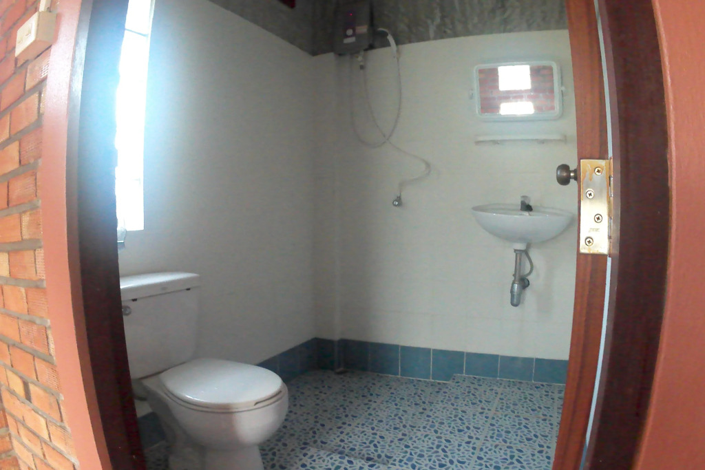 Nice & Easy House