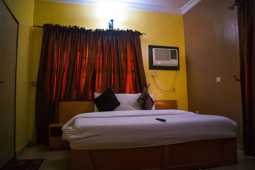 Esporta Suites - Agindingbi
