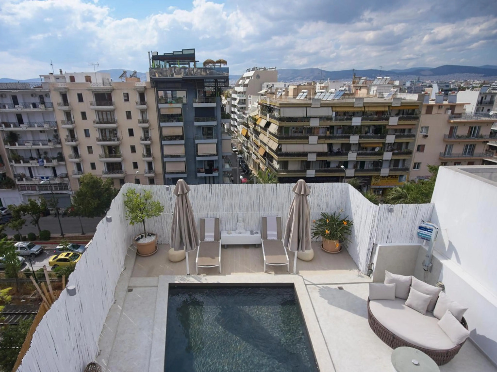 MaMaison N°5 Penthouse Loft, Private Pool, Acropolis view, Ultra high speed Internet 300 Mbps, Short walk to Acropolis, Parking upon request, 1 from metro