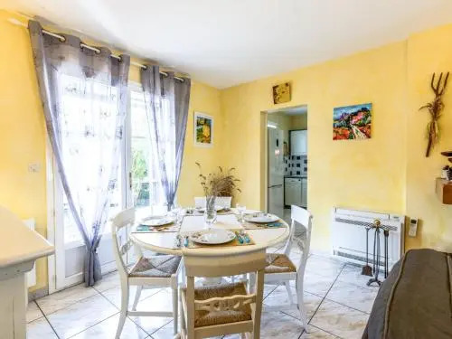 Holiday Home Les Grillons