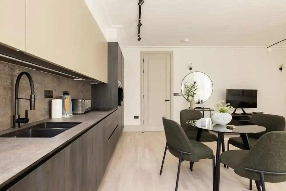 The Brunswick Square Retreat - Glamorous 1bdr Flat