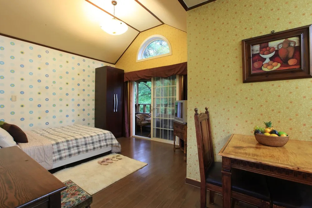 Mayfair Rigel Pension