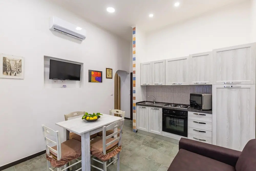 Apartment 2 in Napoli