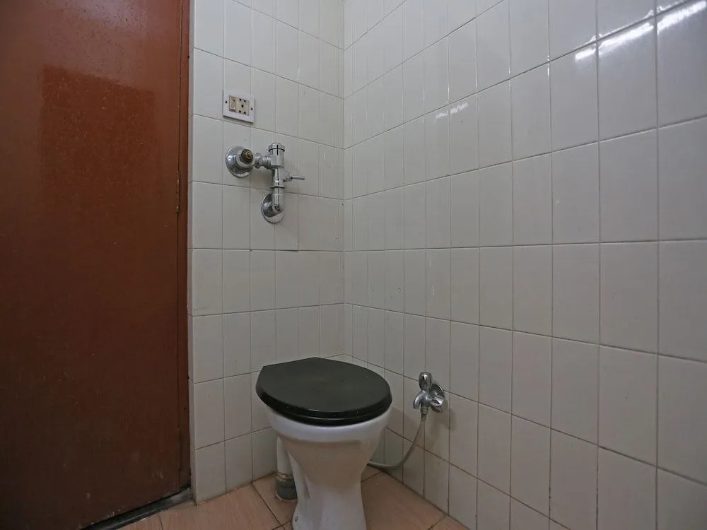 OYO 2257 Hotel MM Continental